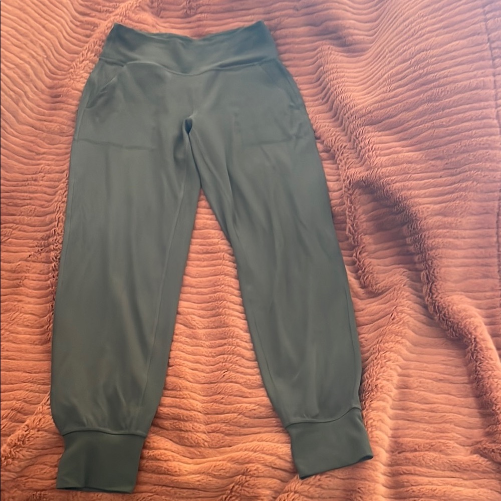 Lululemon joggers